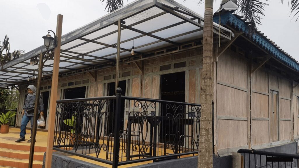 Jasa Kontraktor Bangunan Restoran dari Kayu Purbalingga - Jasa Kontraktor Bangunan Restoran dari Kayu Purbalingga Cepat dan Rapi